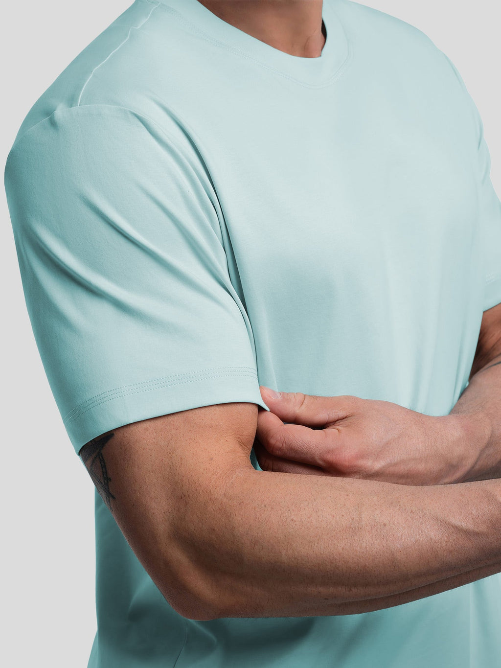 CloudWear 2.0 Split-Hem Short Sleeve Tee: Classic Fit
